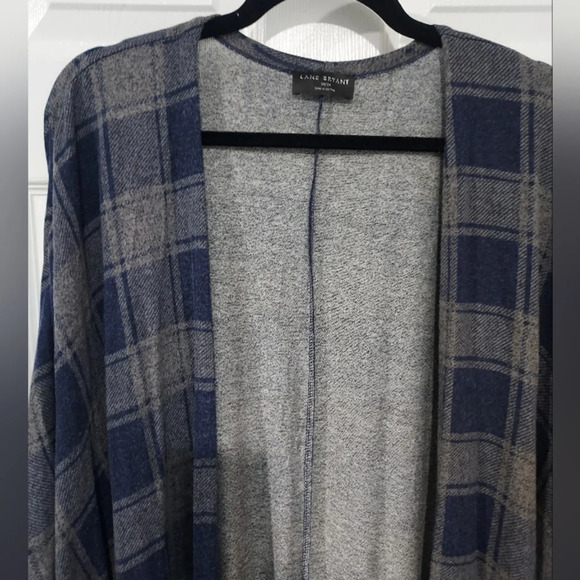 NWOT Lane Bryant Blue & Gray Plaid Short Dolman Sleeve Open Front Cardigan 22/24 - Picture 3 of 10